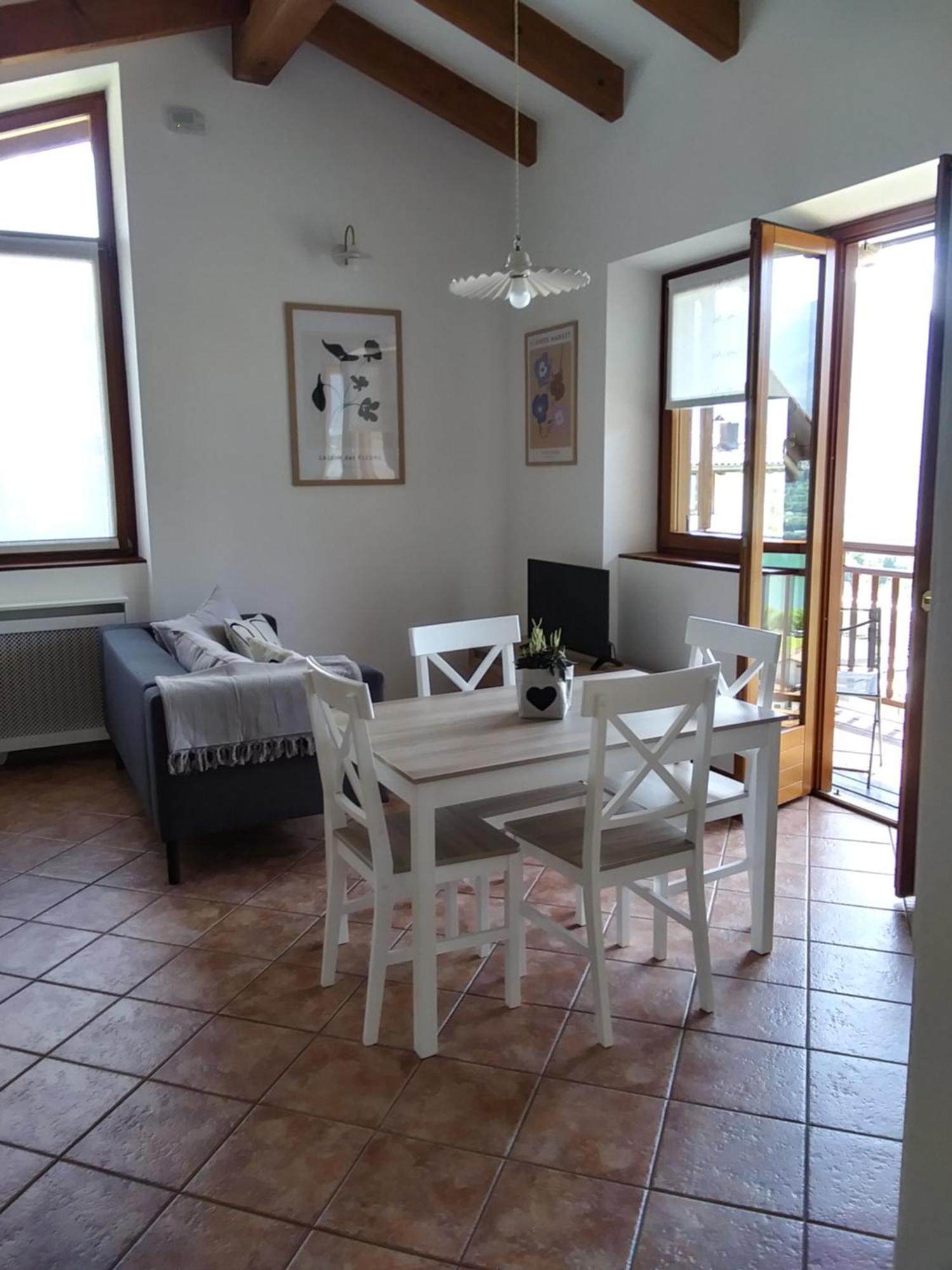 La Casa Di Athos Apartman Tenna Kültér fotó