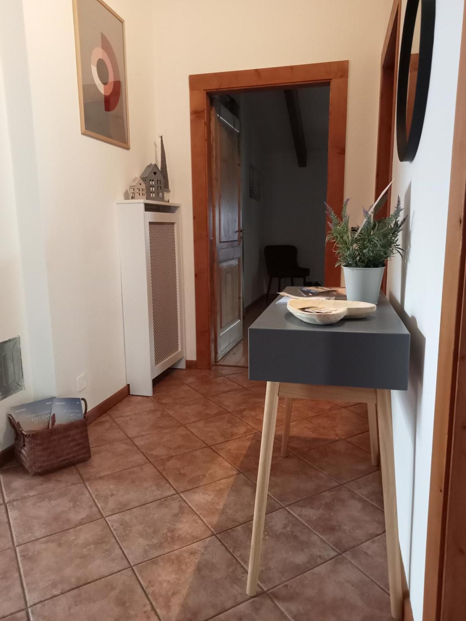 La Casa Di Athos Apartman Tenna Kültér fotó